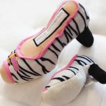 Koiran lelu | Pehmolelu erityisesti korkokengistä pitäville koirille | Pieni vinku sisällä | Kaksi kokoa!