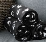 Dog's black paw patterned fleece blanket ** size 70 * 100 cm ** | DiivaDog.com